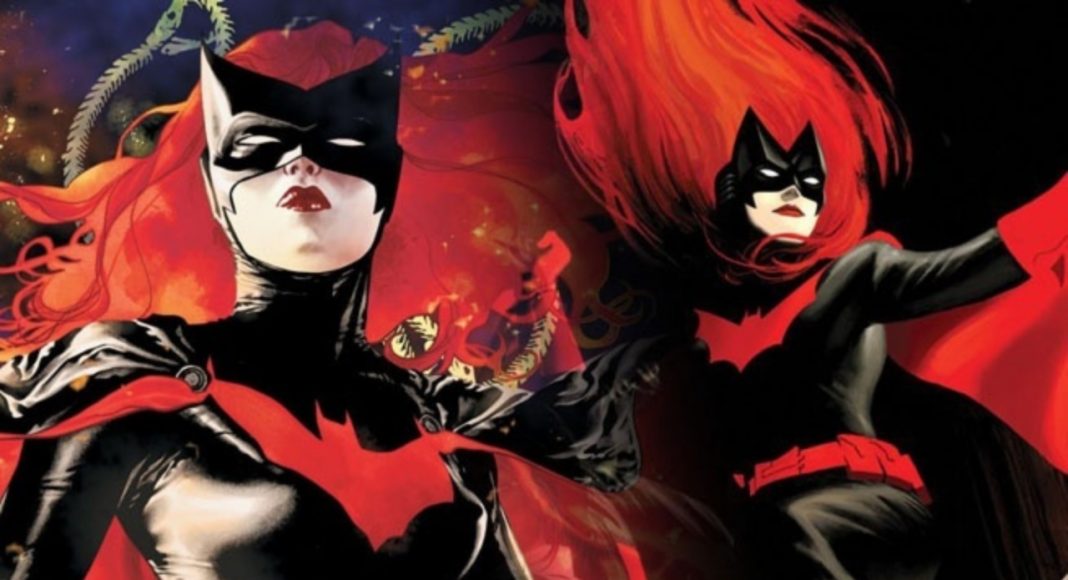 Batwoman Première Super Héroïne Lesbienne Geeko