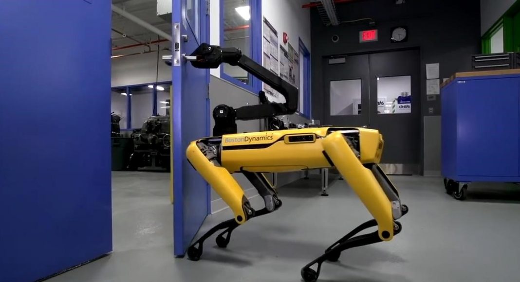 Spot, le chien robot de Boston Dynamics, est désormais en vente au